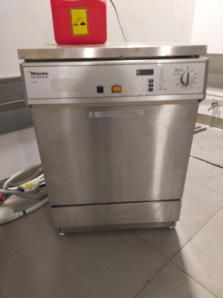 Miele Professional™ Lavadora desinfectadora: Inicio