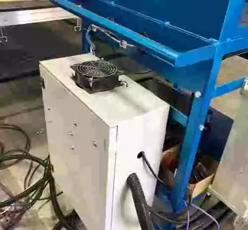 6. Máquina de corte y grabado de distintos materiales CNC V-RAPTOR 265