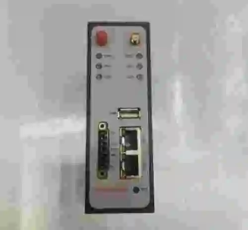 1. ROBUSTEL R3000-3P ROUTER NUEVO SIN CAJA