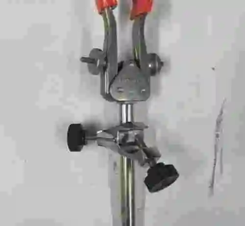 1. Accesorios para soporte (22 pinzas, 3 bases, 2 soportes)