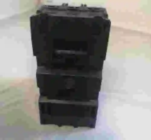 2. SCHNEIDER ELECTRIC P25M 21100 0.1-0.16A