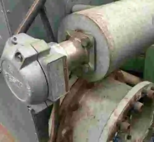 9. Caldera de vapor con resistencias eléctricas de 20 kw . Presión 6 kg/cm2