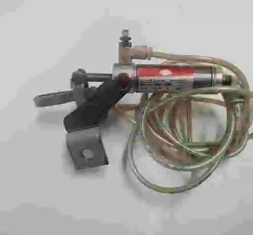 4. CILINDRO HORIZONTAL DESTACO D-61440 812-UM