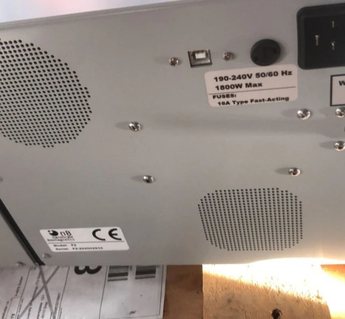 11. Equipo de terapia magnetica G2 D5 Series multi-mode 15000W