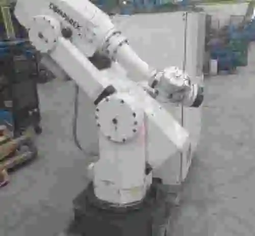 3. Robot S-MODEL 700 F-14482