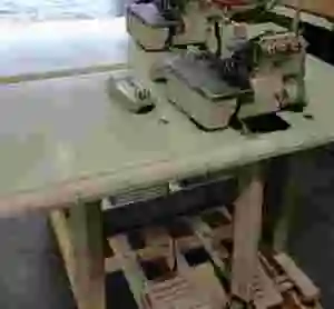 Lote de 2 máquinas de coser BROTHER MA4-V61A-65-5