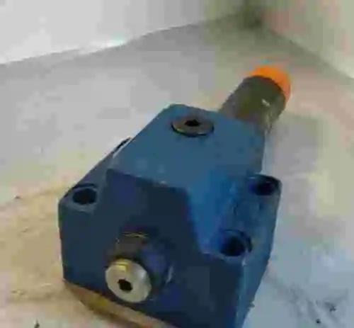 3. VALVULA REXROTH DR10 DP2-43/25YM
