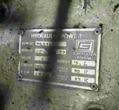 3. Central hidraulica con motor de 1 cv y bomba de 9 litros 20 litros