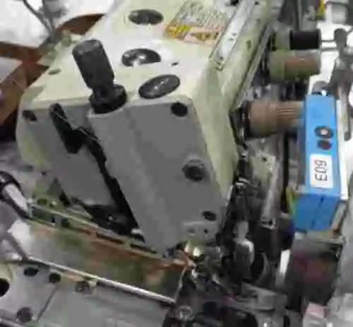 4. Máquina de coser PEGASUS EX5204-02