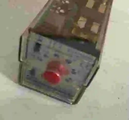 1. Relé temporizado ARTECHE TF-2/ 175-255V