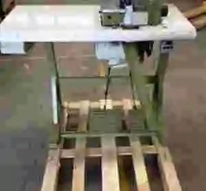 Maquina de coser RIMOLDI 627-00-1MD-23