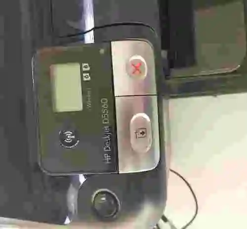 4. IMPRESORA HP/ DESKJET D5560