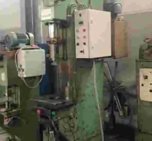 1. Prensa Hidráulica Riba B-20 M3