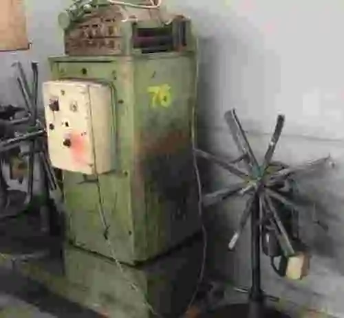 1. Aplanadora de chapa LASA con 3 devanadores de bobinas