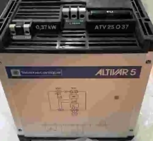 1. TELEMECANIQUE ALTIVAR 5 ATV 25 O 37