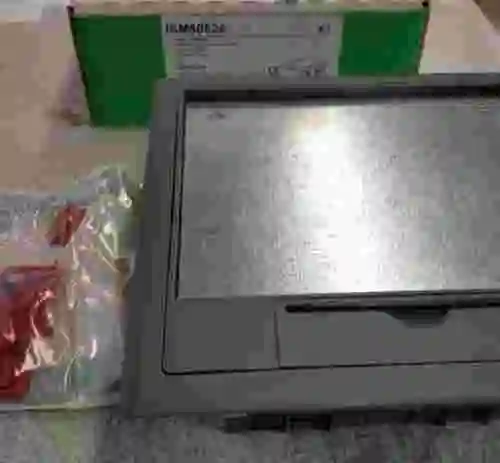 1. Caja de salida SCHNEIDER ISM50524