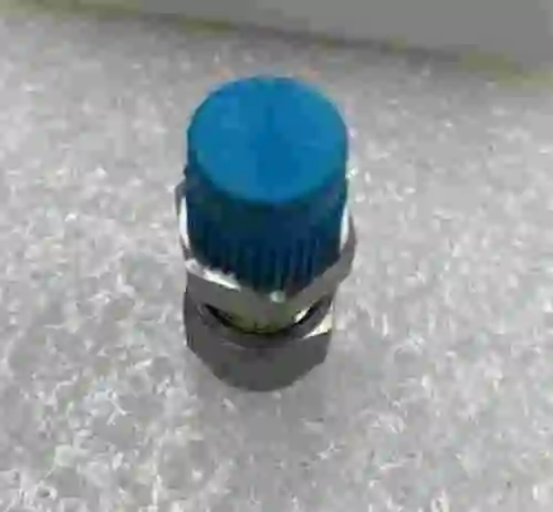 3. CAJA 50 UDS. MALE CONNECTOR SS-6M0-1-2