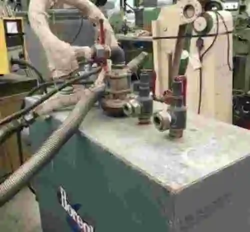 7. Caldera de vapor con resistencias eléctricas de 20 kw . Presión 6 kg/cm2