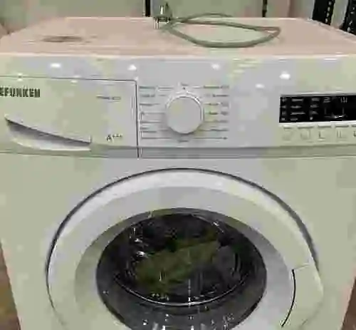 2. Lavadora 6 kg Telefunken