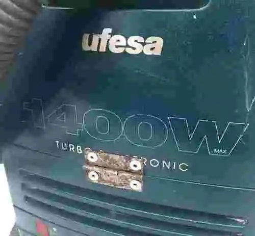 6. Aspiradora Ufesa Mat- 502