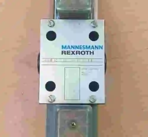 2. VÁLVULA MANNESMANN REXROTH 4WE 10 W32/CG24N9Z5L1