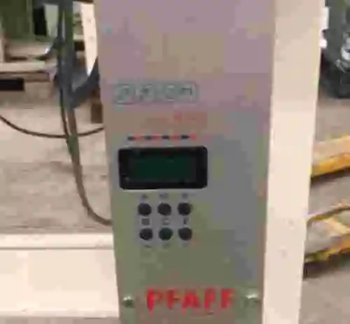 4. MAQUINA DE COSER PFAFF 1053