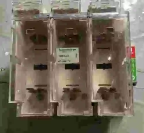 1. Desconector por conmutación Schneider Electric GS1LD3