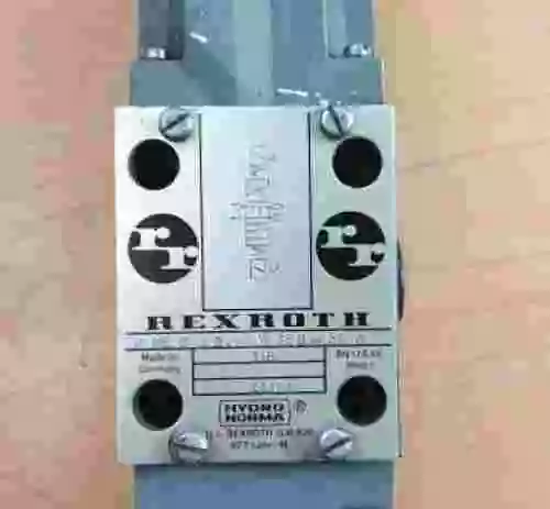 3. Válvula Rexroth 4WE8J2.1/W220-50N