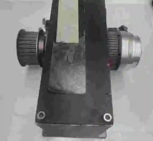 4. MOTOR REDUCTOR LENZE-D 14.105.08.30