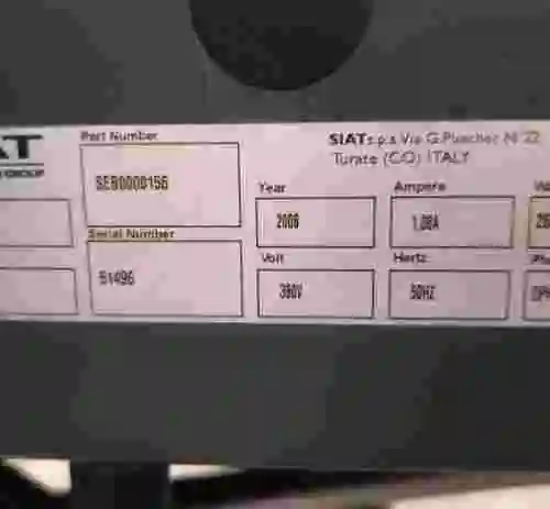 4. Precintadora de cajas SIAT SM10