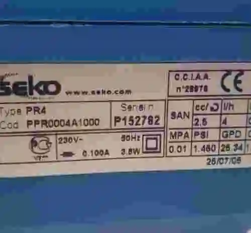 2. BOMBA DOSIFICADORA PERISTALTICA SEKO PR4