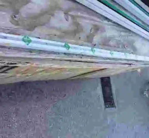 1. Guia Lineal INA Nueva de 2.6 m de longitud.