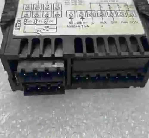 4. AKO D14423-RC