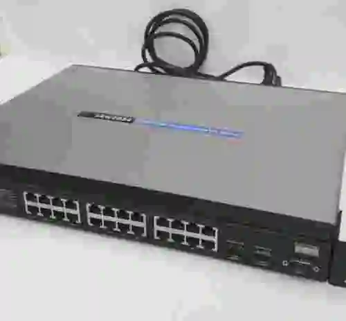 1. LINKSYS CISCO CONMUTADOR SRW2024 24-PORT 10/100/1000 V1.1