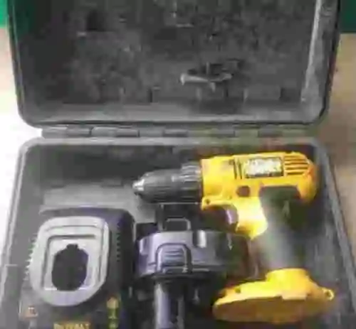 1. Taladro DEWALT DC728