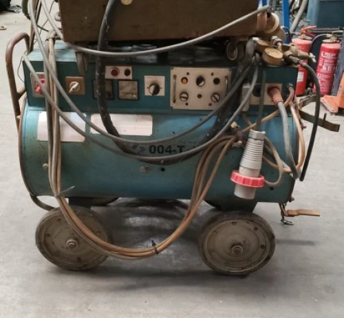 4. Equipo de soldar  KD 004-T