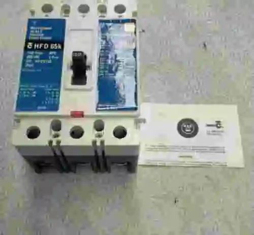 4. INTERRUPTOR WESTINGHOUSE HFD65K