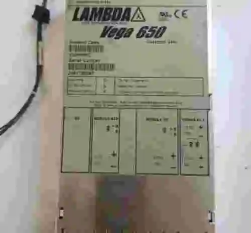 1. Fuente de alimentación TDK-Lambda Vega 650 V608WRC