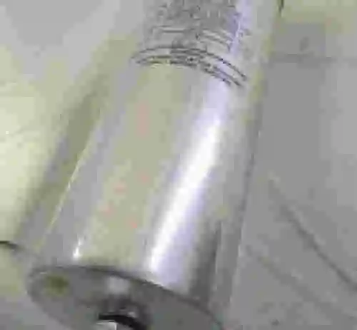 2. Condensador tubular CIRCUTOR CLZ-FP 40/7,5