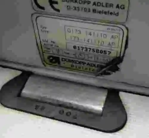 3. Maquina de coser DURKOPP ADLER 173-141110 AP