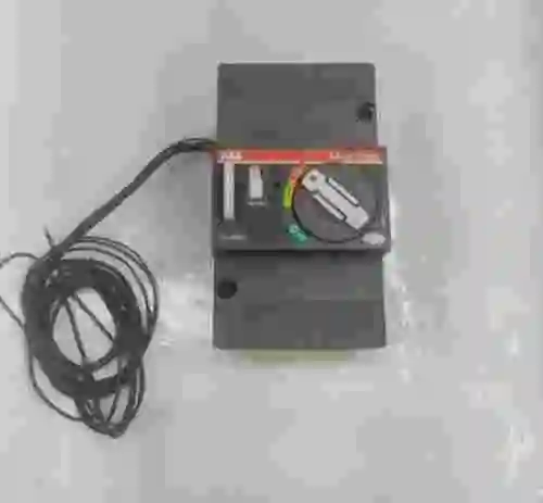 5. ABB SACE TMAX TEST 250A G0342U02A INTERRUPTOR NUEVO