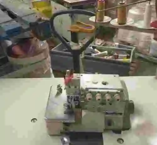 1. Máquina de coser BROTHER MA4-V61A-65-5