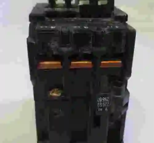 3. Contactor BBC B30-30-00