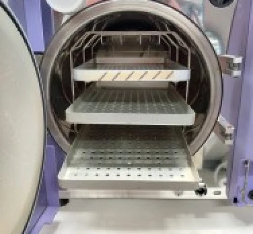 2. Maquina de esterilizado COMINOX STERILCLAVE 18