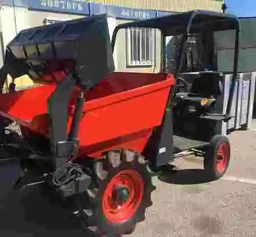 2. Dumper Agria basculante con pala Cargadora