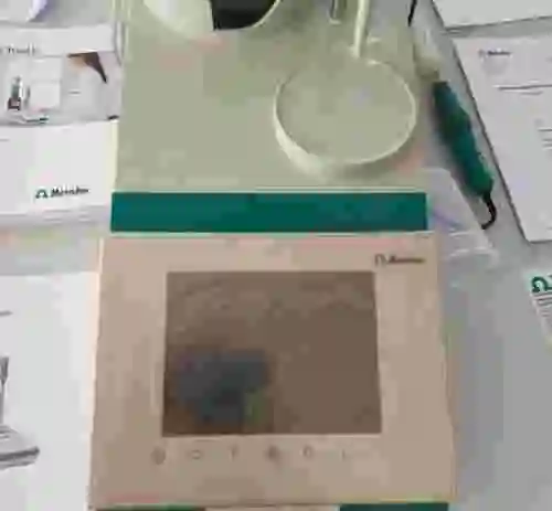 10. VALORADOR AUTOMATICO METROHM / 916 TI-TOUCH