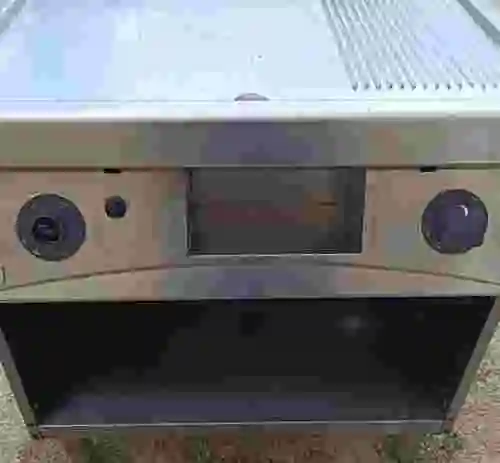 2. PLANCHA CON MUEBLE ZANUSSI