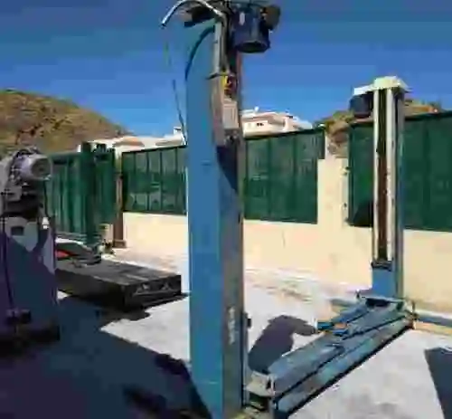 1. Elevador de doble columna ZAS / ZAVAGLI 2500 KG.
