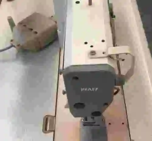 5. MAQUINA DE COSER PFAFF 1183