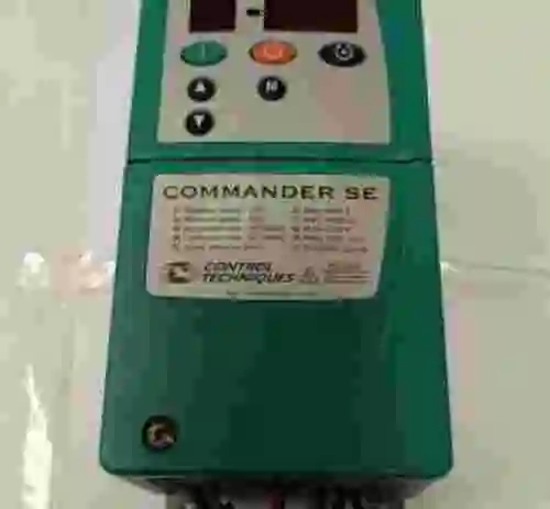 1. Convertidor de frecuencia CONTROL TECHNIQUE COMMANDER SE 11200075 SE1.5M 0,75kW